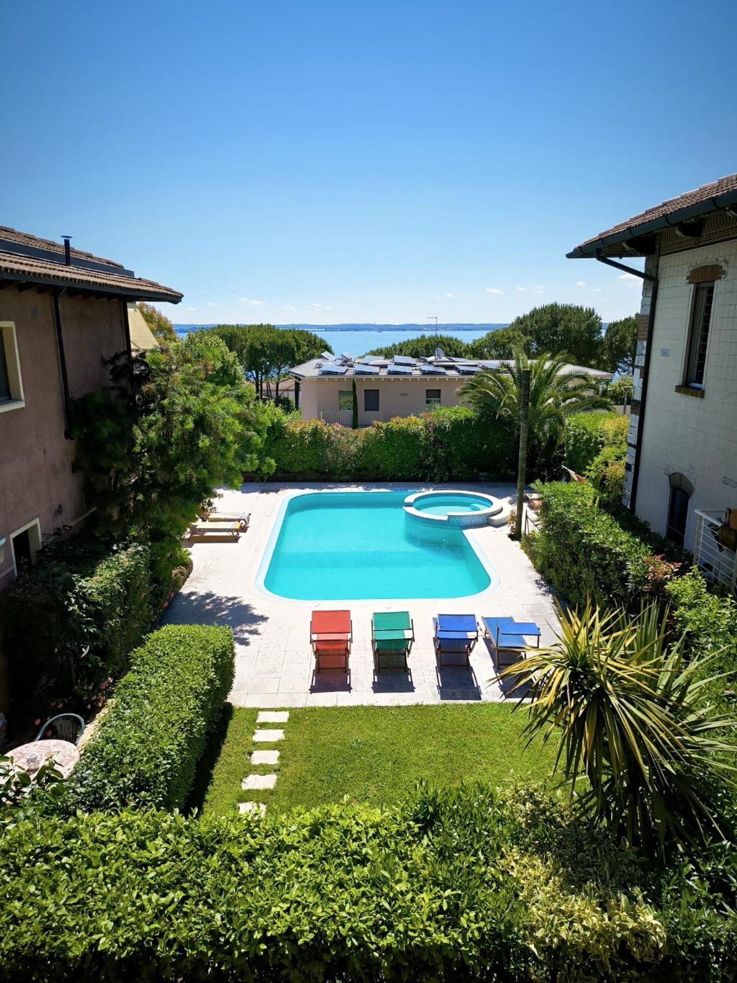 Villa Maria Apartments Moniga del Garda Exterior photo