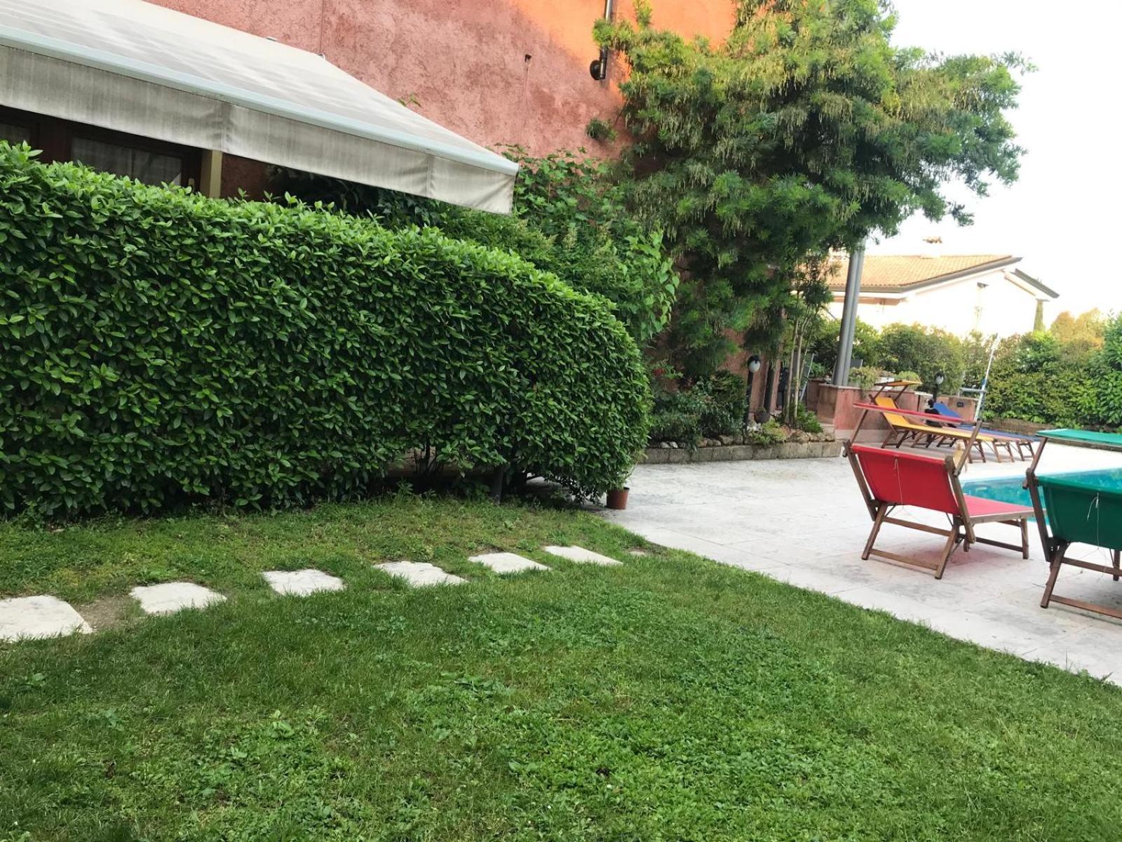Villa Maria Apartments Moniga del Garda Exterior photo