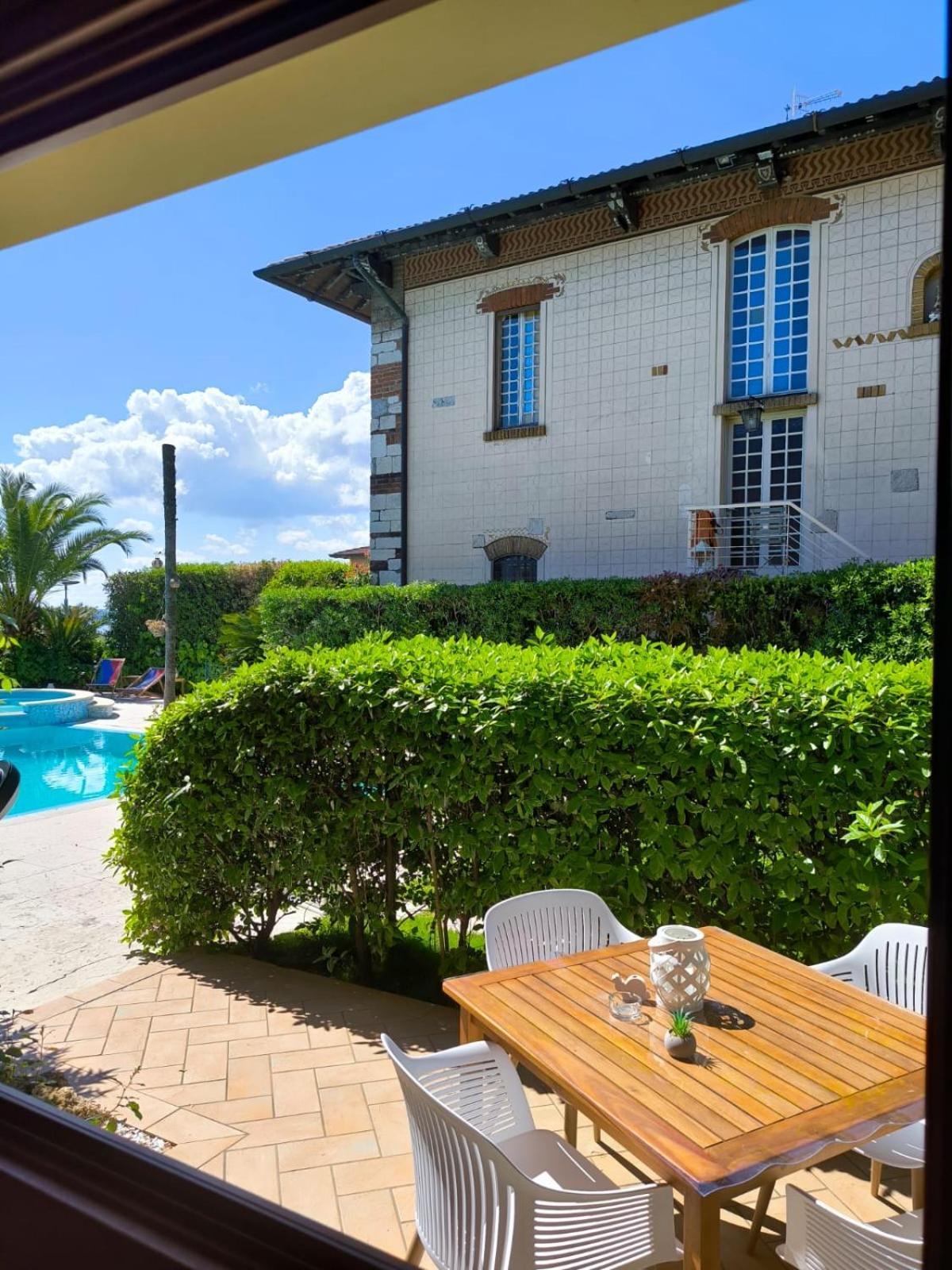 Villa Maria Apartments Moniga del Garda Exterior photo